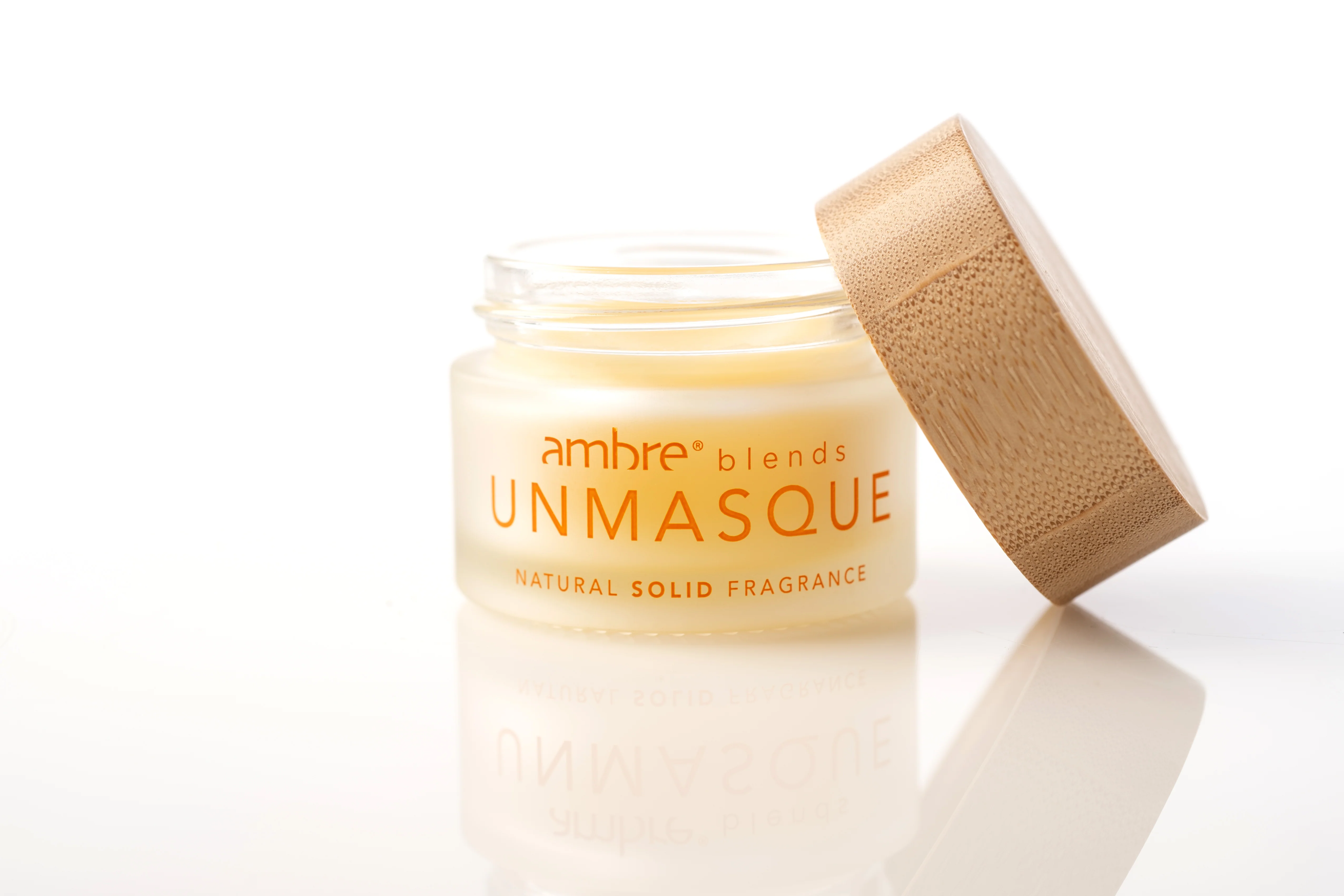 Unmasque Natural Solid Essence - Image 3